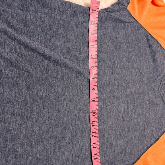 Patagonia womens shirt size medium - Picture 4 of 5